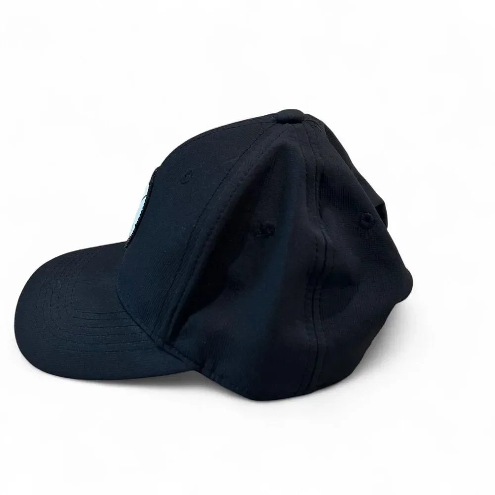 Signatures Black Crossed Golf Clubs Snapback Hat